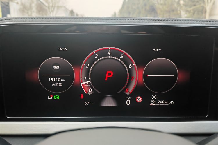 大众 帕萨特 2025款 Pro 380TSI 龙运版中控内饰15