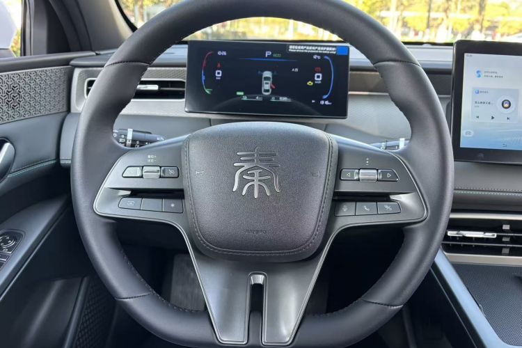 比亚迪 秦PLUS 2025款 DM-i 智驾版 55KM领先型中控内饰7008