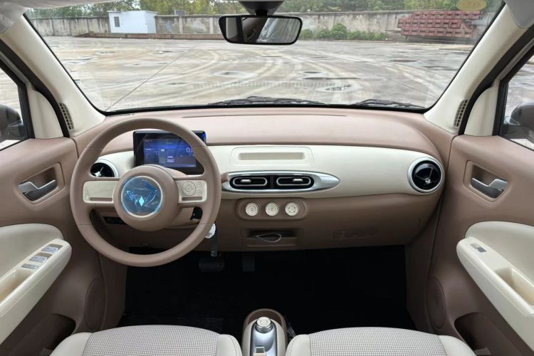 五菱汽车 宏光MINIEV 2025款 四门版 进阶款中控内饰7008