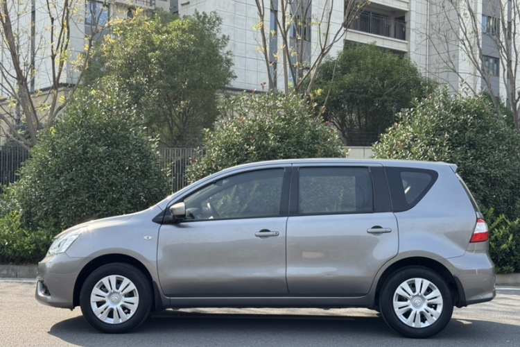 日产 骊威 2013款 1.6XE 手动舒适版车身外观6003