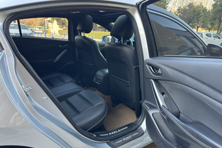 马自达 阿特兹 2018款 2.5L 蓝天尊崇版 国V中控内饰7006