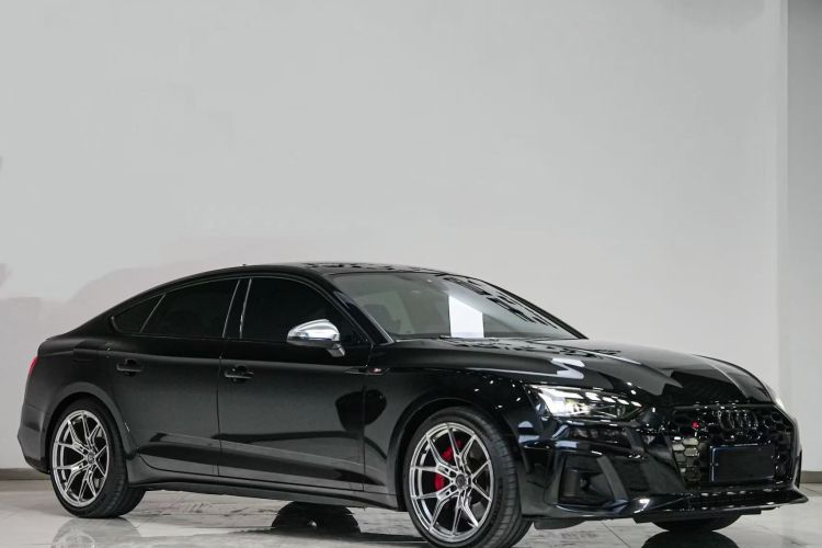 奥迪S5 2022款 S5 3.0T Sportback车身外观6001