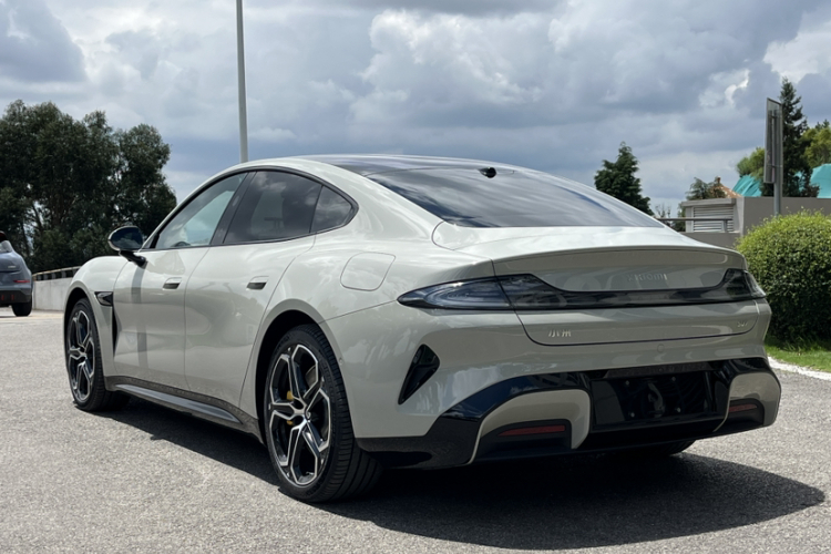 小米汽车 小米SU7 2024款 后驱超长续航高阶智驾Pro版车身外观6002