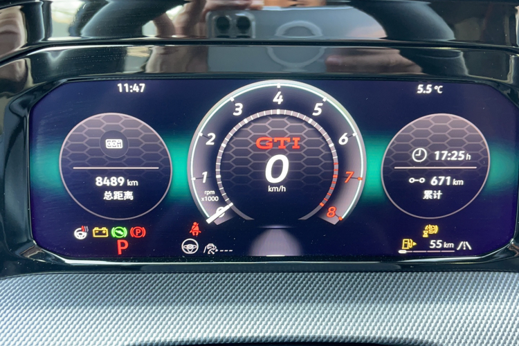 大众 高尔夫GTI 2025款 380TSI DSG GTI中控内饰15