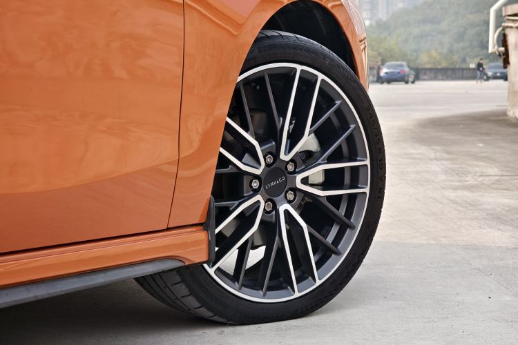 领克03 2025款 2.0TD DCT冠军版Pro局部细节9001