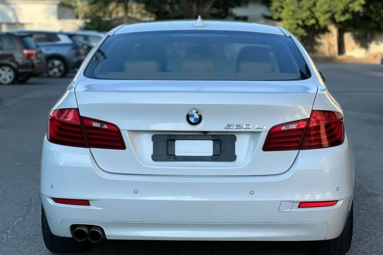 宝马5系 2014款 520Li 典雅型车身外观6005