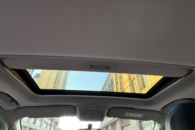 雪铁龙C4L 2015款 1.6T 自动尊贵版局部细节22