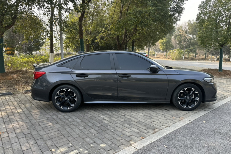 本田 思域 2022款 240TURBO CVT燃动版车身外观6001