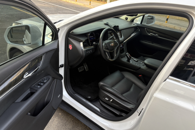 凯迪拉克XT5 2017款 周年庆版 25T 豪华型中控内饰7002