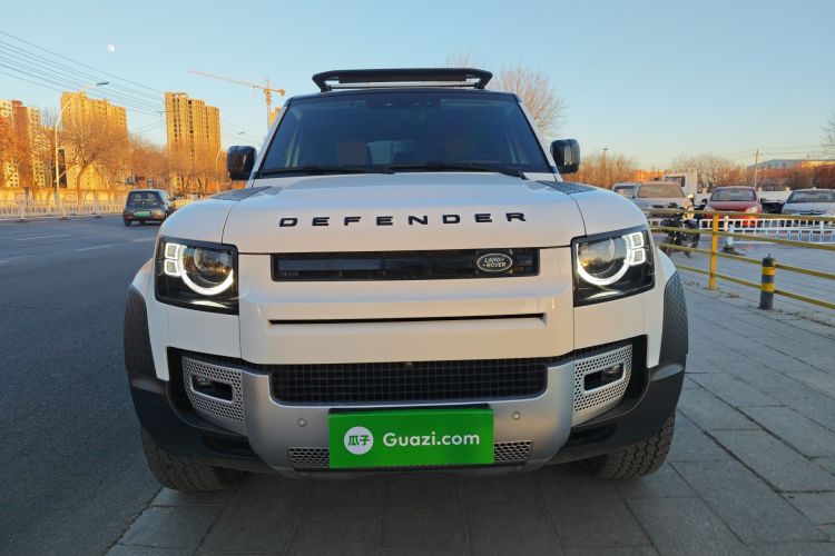 路虎卫士 2023款 改款 110 3.0T P400 暗黑特别版车身外观6001