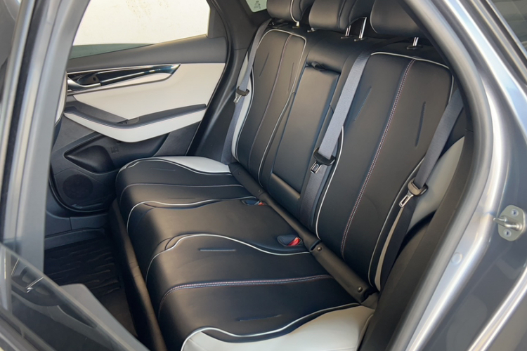 比亚迪 秦PLUS 2021款 DM-i 120KM 旗舰型中控内饰7002