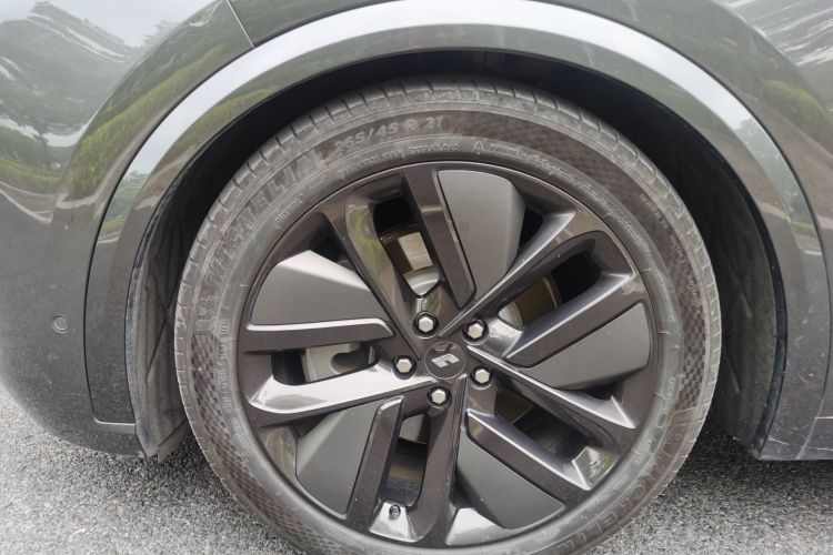 理想汽车 理想L9 2022款 Max车身外观6008