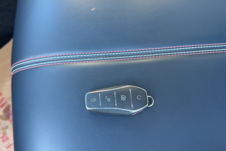 比亚迪 秦PLUS 2021款 DM-i 120KM 旗舰型中控内饰7001