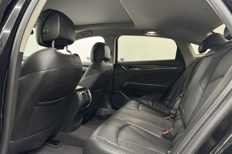 别克 君越 2016款 改款 28T 精英型中控内饰7002