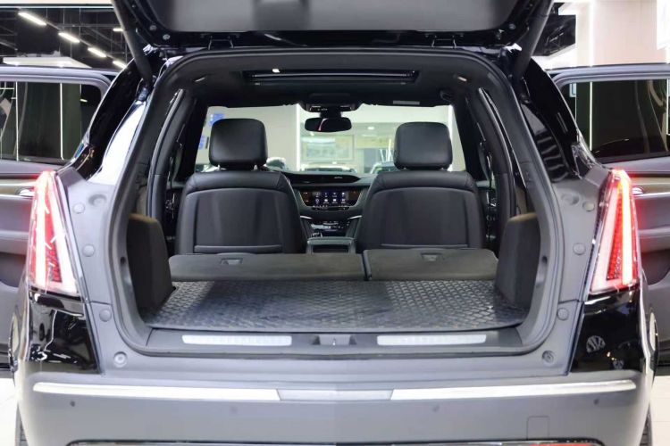 凯迪拉克XT5 2022款 2.0T 四驱尊贵型局部细节9004