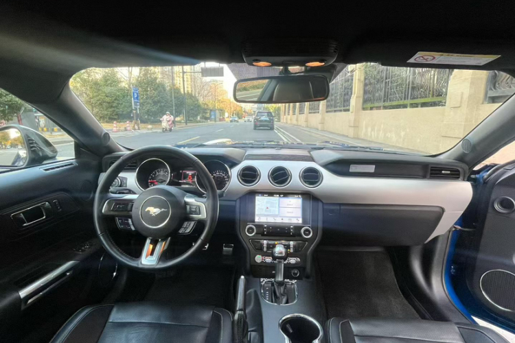 福特 Mustang 2017款 2.3T 性能版中控内饰7004