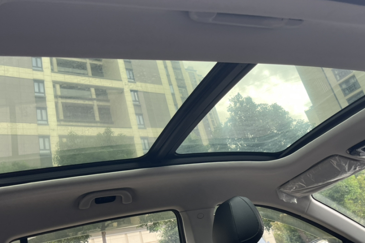 思皓X8 PLUS 2023款 1.5TGDI DCT智享版 7座中控内饰7011