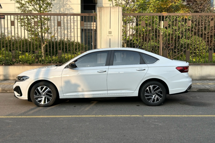 大众 朗逸 2024款 300TSI DSG星空领先版车身外观6002