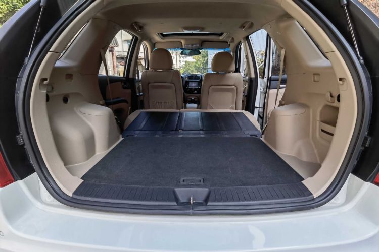 起亚 狮跑 2013款 2.0L 手动两驱版GL局部细节9005