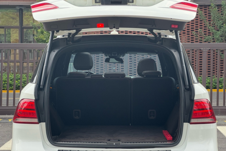 奔驰GLE 2017款 GLE 320 4MATIC 动感型车身外观6004