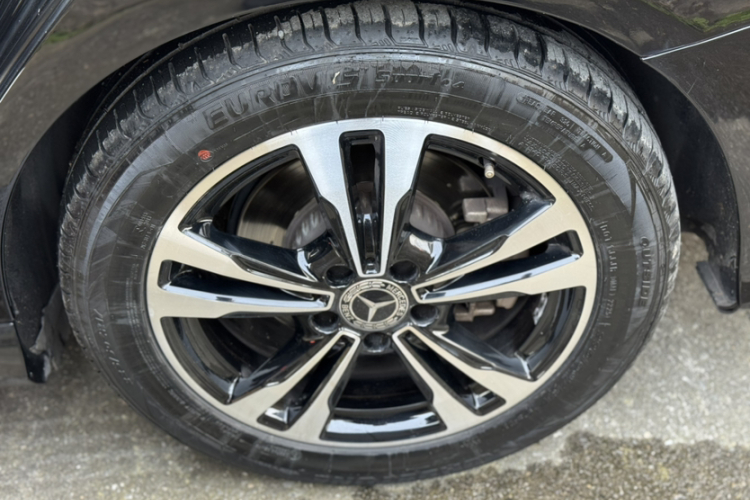 奔驰C级 2017款 改款 C 200 运动版车身外观6003