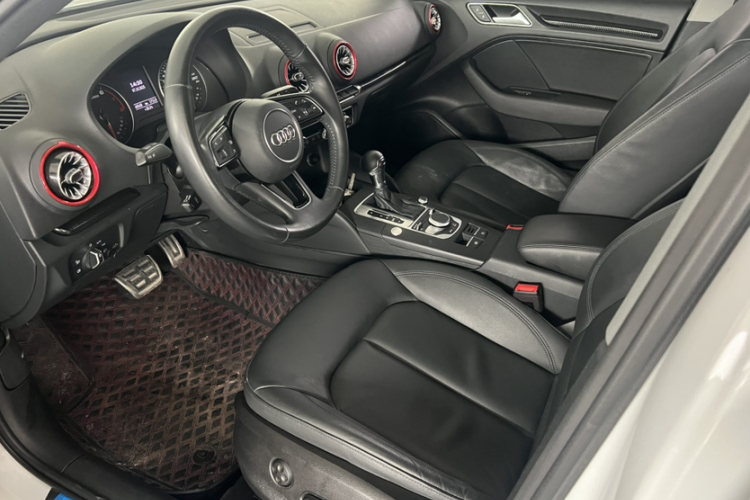 奥迪A3 2020款 Limousine 35 TFSI 风尚型 国VI中控内饰7002