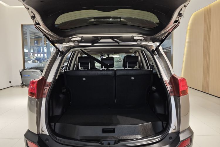 丰田 RAV4荣放 2015款 2.5L 自动四驱精英版中控内饰7009