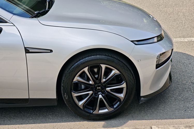 小鹏P7 2020款 670N车身外观6003