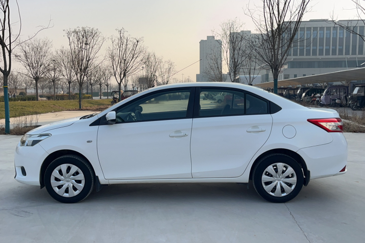 丰田 威驰 2014款 1.5L 自动智臻版车身外观6007