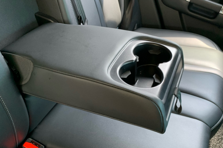 坦克300 2021款 越野版 2.0T 征服者中控内饰7011