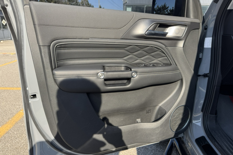 坦克300 2021款 越野版 2.0T 挑战者局部细节9003