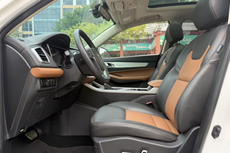 吉利汽车 远景X6 2018款 1.4T CVT 4G互联旗舰型中控内饰7003