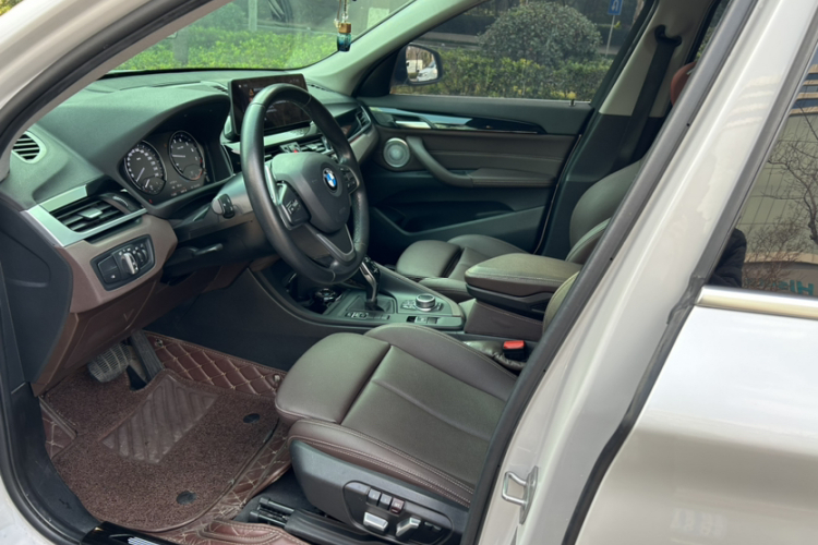 宝马X1 2021款 sDrive20Li 时尚型局部细节19