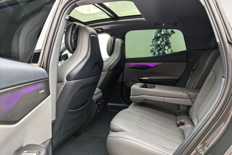 领克07 2024款 EM-P 126长续航 Ultra中控内饰7003