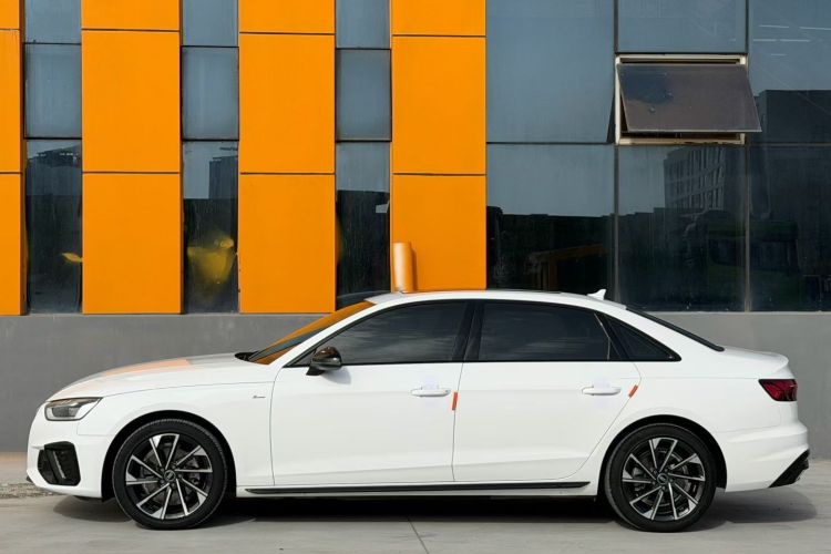 奥迪A4L 2023款 40 TFSI 豪华动感型车身外观6004