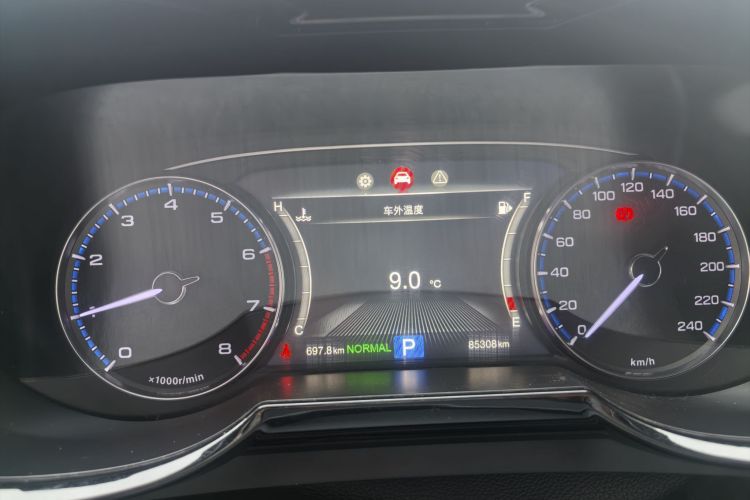 广汽传祺 传祺GS7 2017款 280T 两驱豪华型中控内饰15