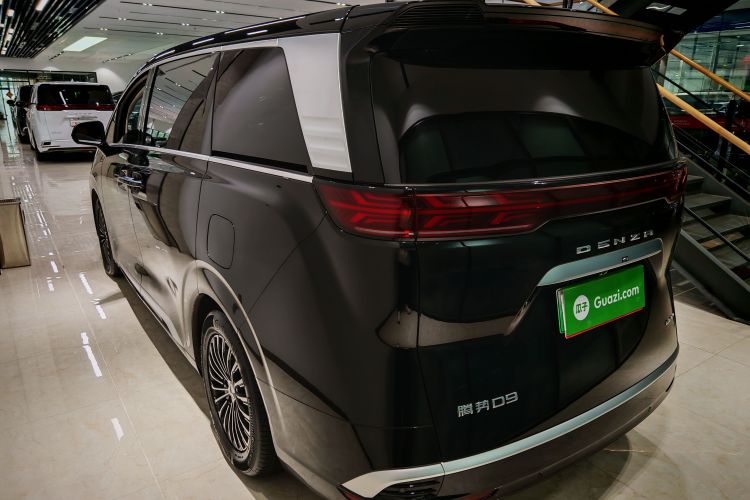 腾势D9 2024款 DM-i 980 四驱尊荣型车身外观6003