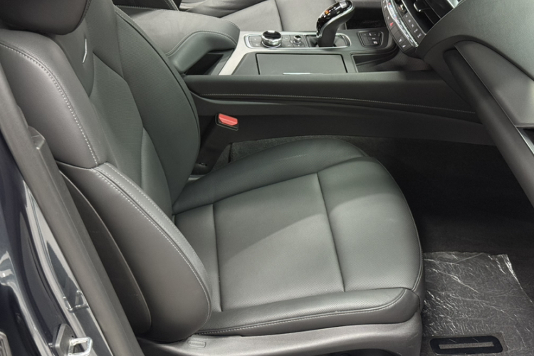 凯迪拉克CT5 2022款 28T 豪华型局部细节41