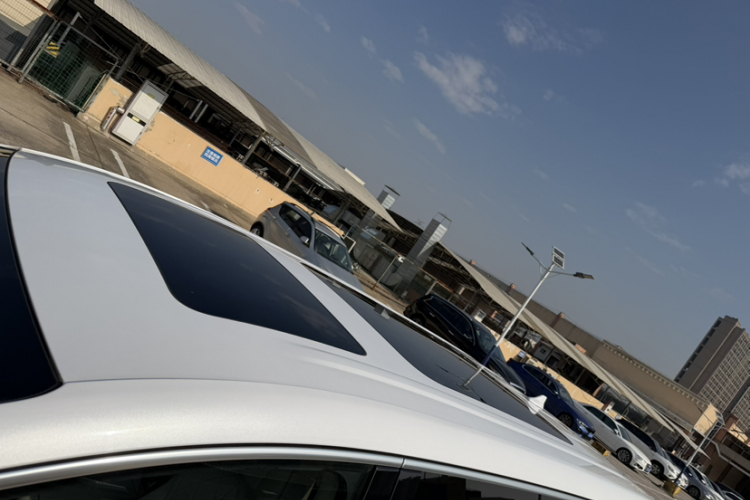 腾势D9 2022款 DM-i 970 四驱尊荣型局部细节57