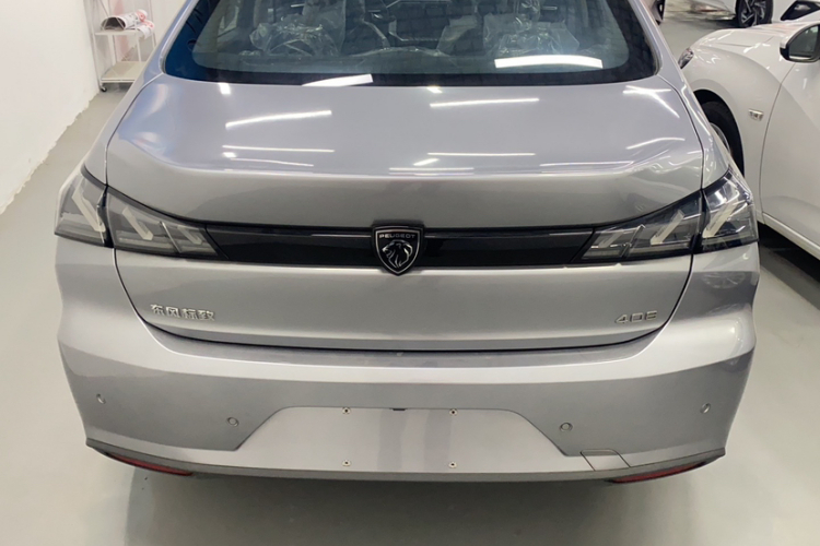 标致408 2022款 1.6T 追光版车身外观6006