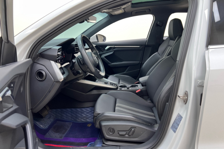 奥迪A3 2022款 A3L Limousine 35 TFSI 时尚运动型局部细节19