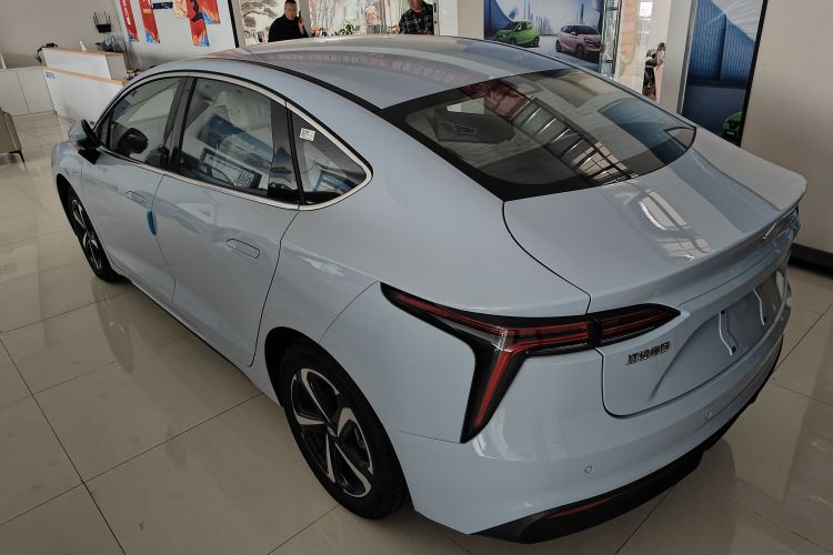 江铃集团新能源 2025款 羿驰05 乐享版车身外观6005