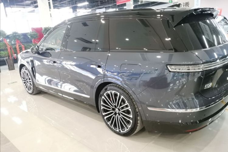 蔚来ES8 2026款 六座行政签名版车身外观6003