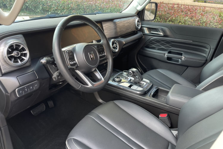 坦克300 2023款 越野版 2.0T 征服者中控内饰7003