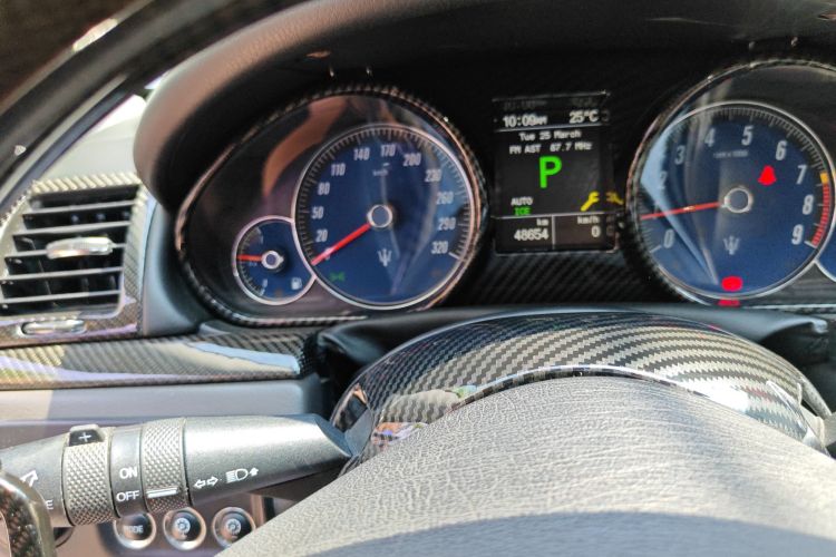 玛莎拉蒂 GranTurismo 2007款 4.2L 标准版中控内饰15