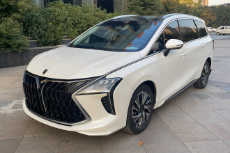 东风风行 风行游艇 2022款 1.5T DCT逐浪版