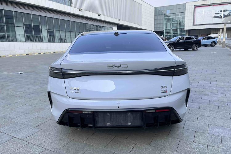 比亚迪 海豹 2025款 改款 600四驱智驾版车身外观6003