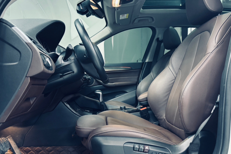 宝马X1 2019款 sDrive18Li 尊享型中控内饰7003