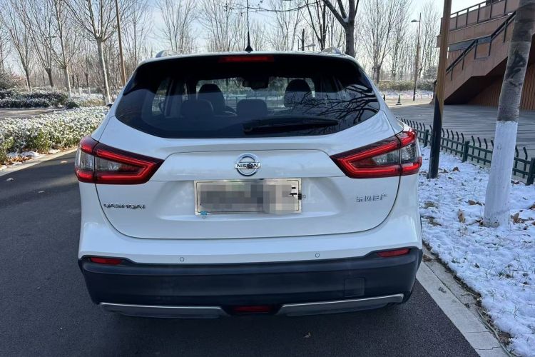 日产 逍客 2021款 2.0L CVT旗舰版车身外观6004