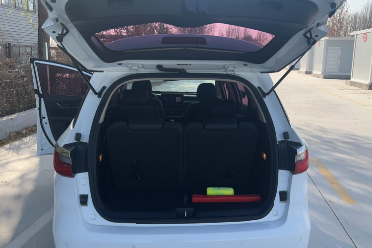 比亚迪 宋MAX 2019款 1.5T 自动智联睿进型 6座 国VI局部细节23